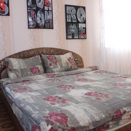 Apartment On Kursova 3A Bila Tserkva Bagian luar foto