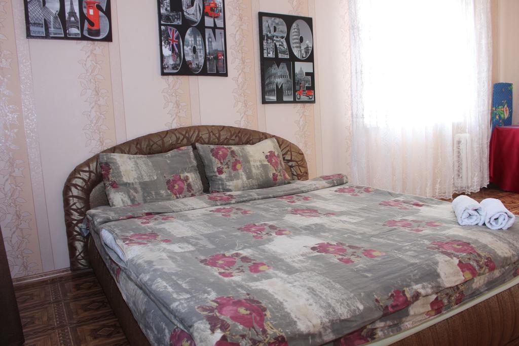 Apartment On Kursova 3A Bila Tserkva Bagian luar foto